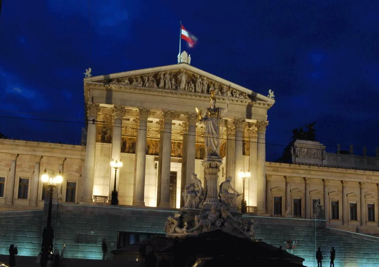 Roter Hof Apartments Vienna Austria