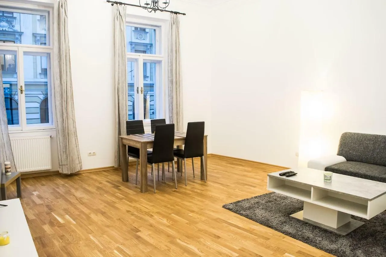 Roter Hof Apartments Vienna