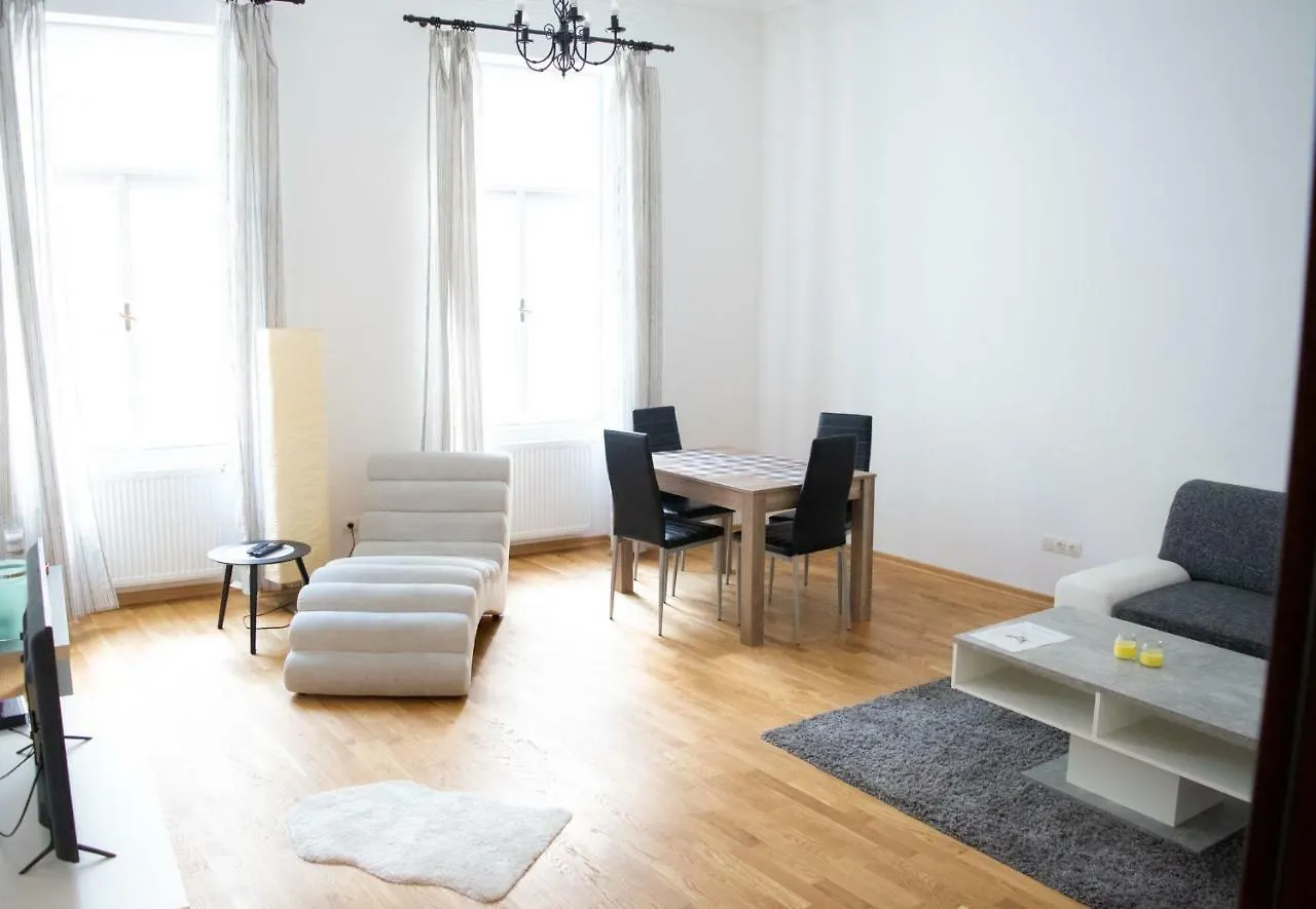 Roter Hof Apartments Vienna 0*,